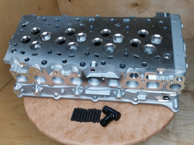 Головка блока ГБЦ D4CB Kia Bongo 3, Porter 2, Grand Starex EURO 5 пустая