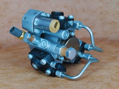 ТНВД 6НК1 Isuzu Forward, HITACHI REBUILT FACTORY ТНВД 6НК1 Isuzu Forward, HITACHI REBUILT FACTORY