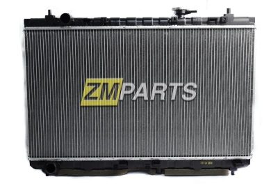 Радиатор охлаждения Kia Carnival 2.7 М/T Радиатор охлаждения Kia Carnival 2.7 М/T