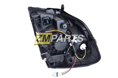 Фара правая Hyundai Starex