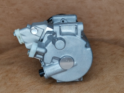 Компрессор кондиционера Тойота Камри, Рав 4 8831006511