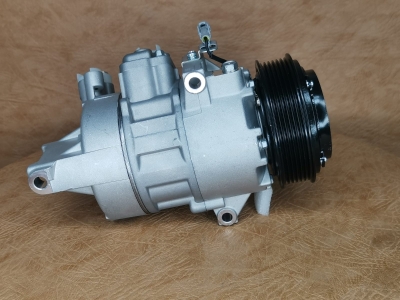 Компрессор кондиционера Сузуки Гранд Витара 9520076KA1, 95200-76KA1