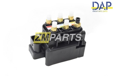 Блок клапанов пневмоподвески Mercedes GL, ML, W221, W212 A2123200658