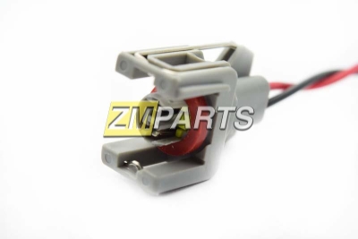 Разъем коннектор форсунки с проводами EURO 3-4 Разъем коннектор форсунки с проводами EURO 3-4