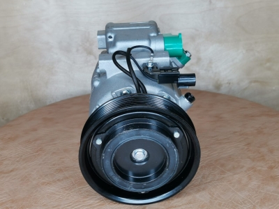 Компрессор кондиционера Hyundai Sonata NF 2.0-2.4 Компрессор кондиционера Hyundai Sonata NF 2.0-2.4