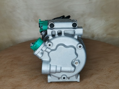 Компрессор кондиционера Hyundai Sonata NF 2.0-2.4 Компрессор кондиционера Hyundai Sonata NF 2.0-2.4