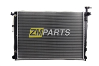 Радиатор охлаждения Kia Sorento 2