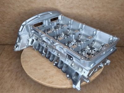 Головка блока ГБЦ Ford Transit, Land Rover Defender 2.4 1433148 Головка блока ГБЦ Ford Transit, Land Rover Defender 2.4 1433148